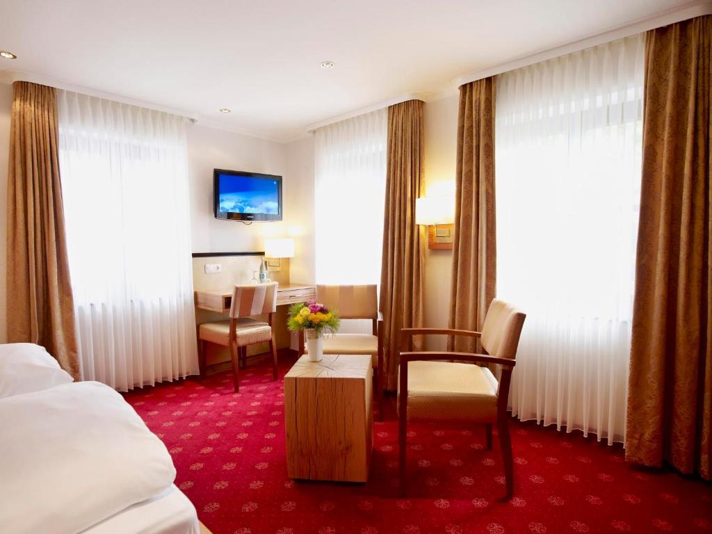 Naturhotel Ruegers Forstgut Mespelbrunn Chambre photo